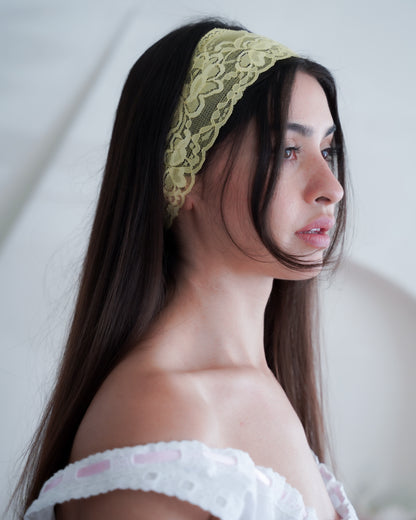 The Daisy Lace Headband