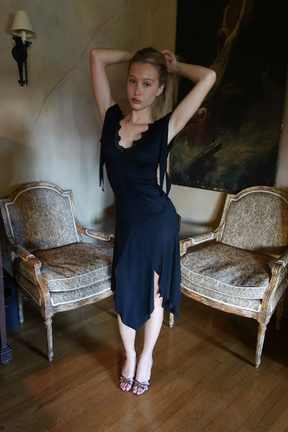 The Aurora Dress Black